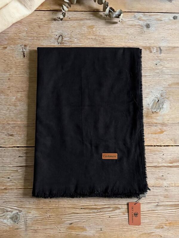pc 271 - Cashmere Black Classic Cashmere Shawl